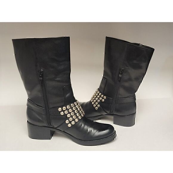 BCBGeneration BC-Halen Black Leather Studded Buckle Boots

7B/37 - Picture 7 of 14